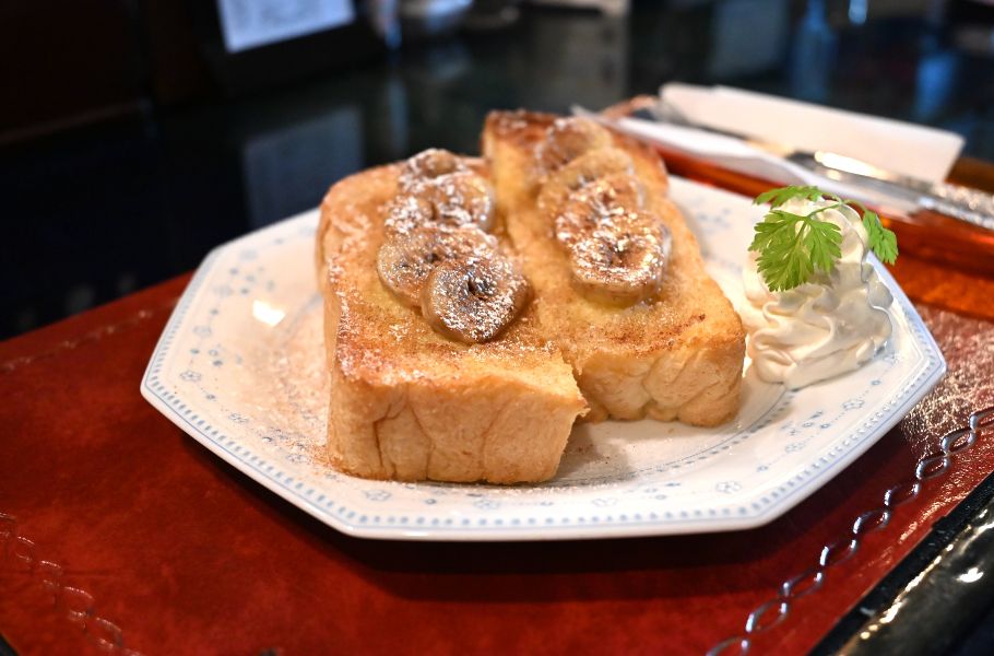 石川県の名店を大阪で。「喫茶 水鯨（すいげい）」（大阪・阿波座）は50年の歴史を語り継ぐ。