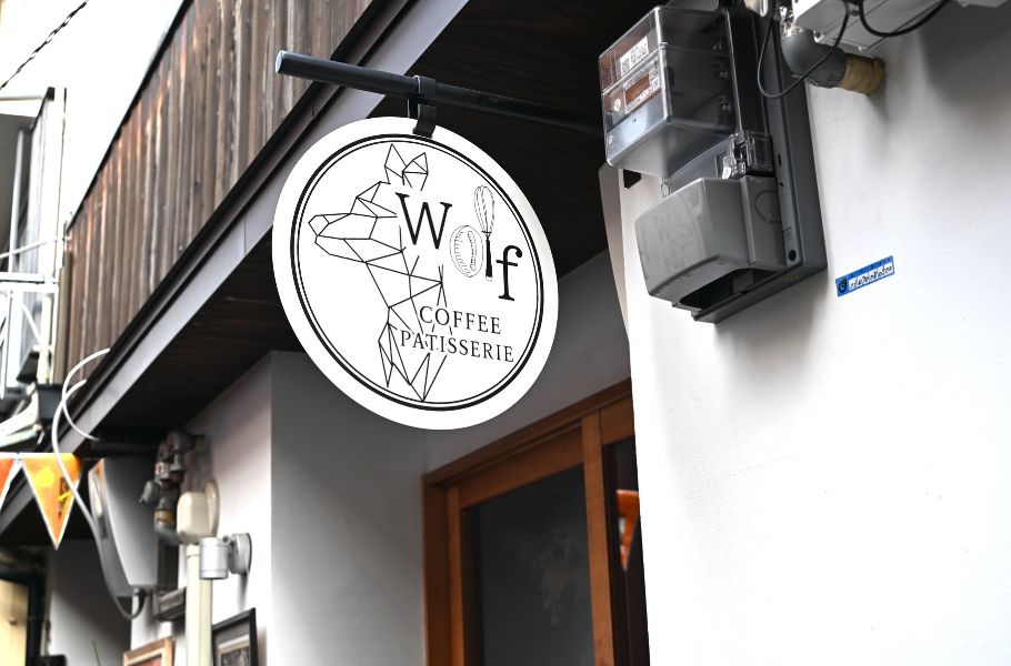 都会の路地裏に隠れた名店！大阪・中崎町の「Wolf COFFEE PATISSERIE」で月の満ち欠けに関わるスイーツを楽しもう 