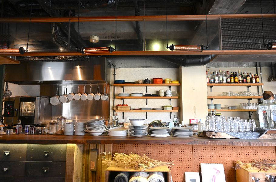 【京都・円町】まるで五重塔！？元フレンチシェフが手がける「piu cafe」（ピウカフェ）で味わうサクサク絶品ミルフィーユ